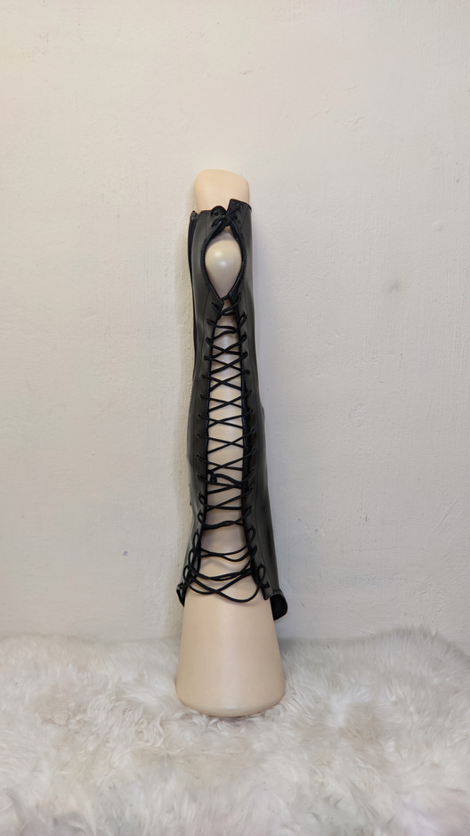 Краги с наколенниками черные лаковые