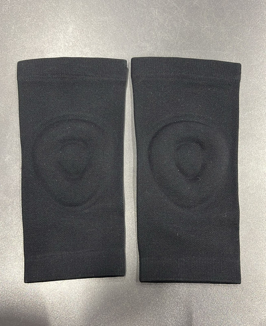 Наколенники черные Long YV