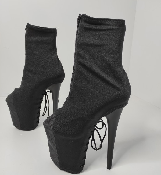 Защита-Чулок на стрипы черная Lace