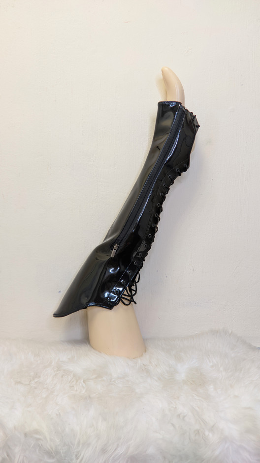 Краги с наколенниками черные лаковые