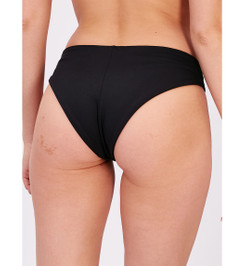 Шорты черные V-line