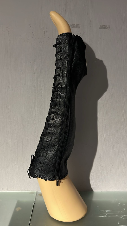 Краги до колена черные