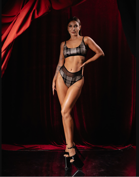 Топ черно-золотая клетка Nyxa Polerina