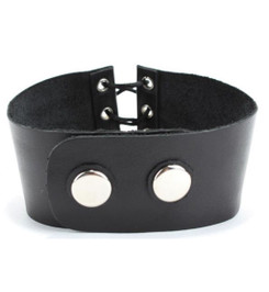 Чокер черный со шнуровкой спереди