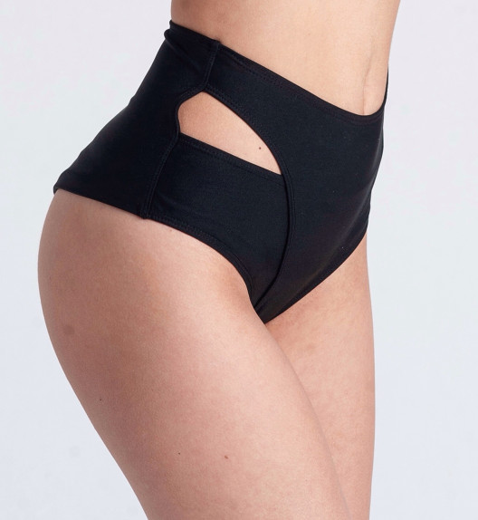 Шорты черные Dicentra Polerina