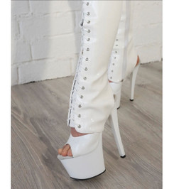 Краги до колена белые лаковые