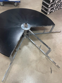 Пилон на подиуме X-Stage б/у