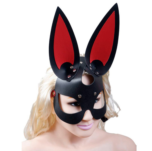 Маска черная кожаная R.E.D. Rabbit