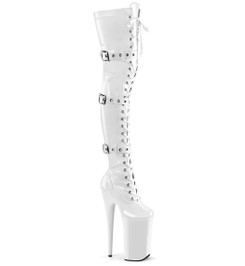 Ботфорты с ремнями на платформе Pleaser белые лаковые BEY3028/W/M