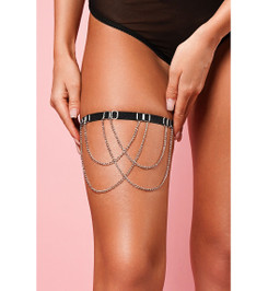 Украшение на ногу с декоративными цепочками