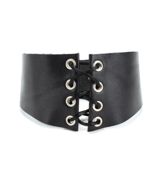 Чокер черный со шнуровкой спереди