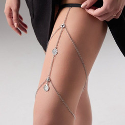 Украшение на бедро серебристое