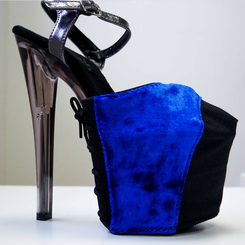 Защита на стрипы бархатная синяя Lace