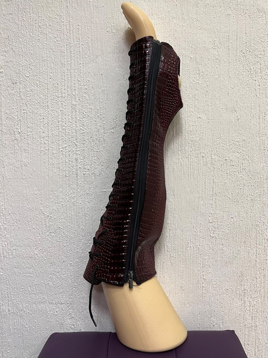 Краги до колена бордовая змея